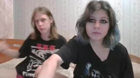 Snapshot of crystal_porn_love chatting on 5, 12, 2024 Crystal and Marcl online show from 5, 12, 2024