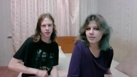 Snapshot of crystal_porn_love chatting on 9, 12, 2024 Crystal and Marcl online show from 9, 12, 2024