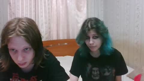 Snapshot of crystal_porn_love chatting on 17, 12, 2024 Crystal and Marcl online show from 17, 12, 2024