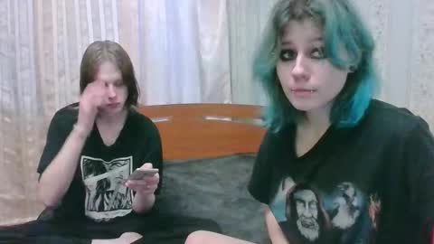 Snapshot of crystal_porn_love chatting on 19, 12, 2024 Crystal and Marcl online show from 19, 12, 2024