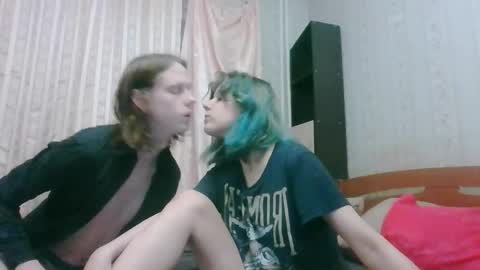 Snapshot of crystal_porn_love chatting on 26, 12, 2024 Crystal and Marcl online show from 26, 12, 2024
