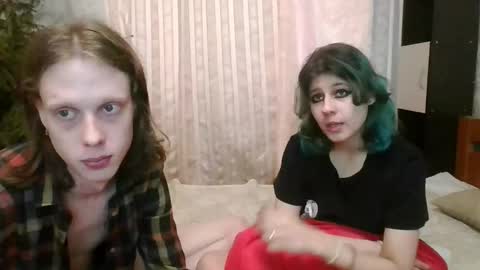 Snapshot of crystal_porn_love chatting on 17, 1, 2025 Crystal and Marcl online show from 17, 1, 2025