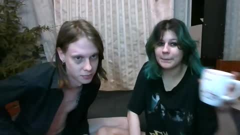 Snapshot of crystal_porn_love chatting on 21, 1, 2025 Crystal and Marcl online show from 21, 1, 2025
