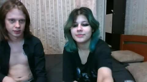 Snapshot of crystal_porn_love chatting on 22, 1, 2025 Crystal and Marcl online show from 22, 1, 2025