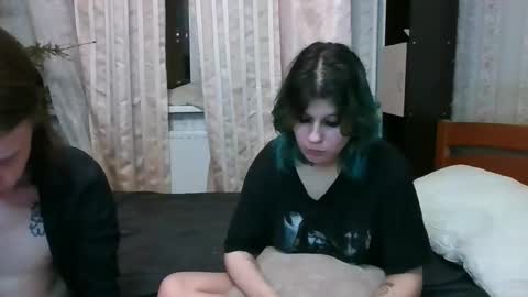 Snapshot of crystal_porn_love chatting on 22, 1, 2025 Crystal and Marcl online show from 22, 1, 2025