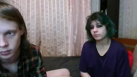 Snapshot of crystal_porn_love chatting on 4, 2, 2025 Crystal and Marcl online show from 4, 2, 2025