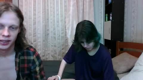Snapshot of crystal_porn_love chatting on 7, 2, 2025 Crystal and Marcl online show from 7, 2, 2025