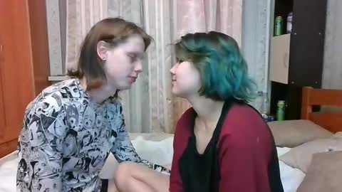 Snapshot of crystal_porn_love chatting on 13, 2, 2025 Crystal and Marcl online show from 13, 2, 2025