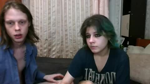 Snapshot of crystal_porn_love chatting on 24, 2, 2025 Crystal and Marcl online show from 24, 2, 2025