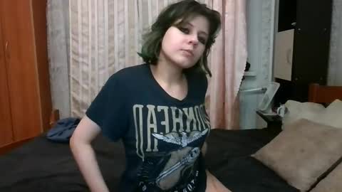 Snapshot of crystal_porn_love chatting on 24, 2, 2025 Crystal and Marcl online show from 24, 2, 2025