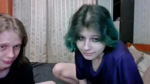 Snapshot of crystal_porn_love chatting on 2, 3, 2025 Crystal and Marcl online show from 2, 3, 2025