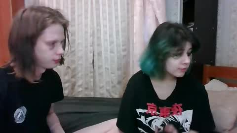 Snapshot of crystal_porn_love chatting on 8, 3, 2025 Crystal and Marcl online show from 8, 3, 2025