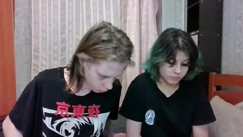 Snapshot of crystal_porn_love chatting on 9, 3, 2025 Crystal and Marcl online show from 9, 3, 2025