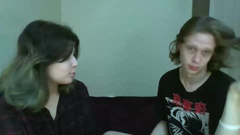 Crystal and Marcl online show from 16, 9, 2025