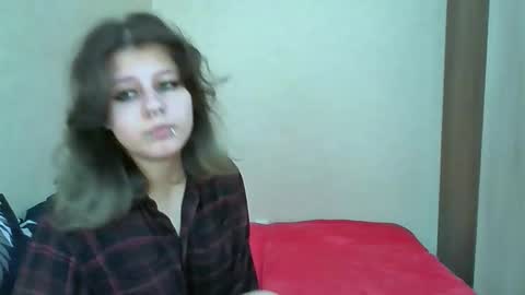 Crystal and Marcl online show from 22, 9, 2025