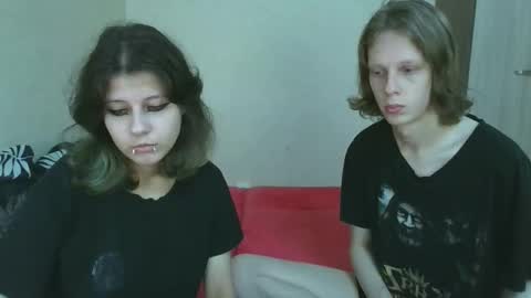 Crystal and Marcl online show from 14, 10, 2025