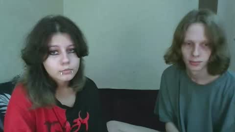 Crystal and Marcl online show from 21, 10, 2025