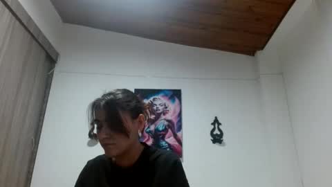 Crystal Blaze online show from 31, 5, 2026