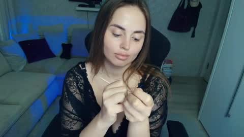 crystalemily online show from 10, 5, 2026