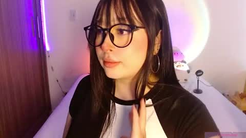 Olivia  online show from 17, 5, 2026