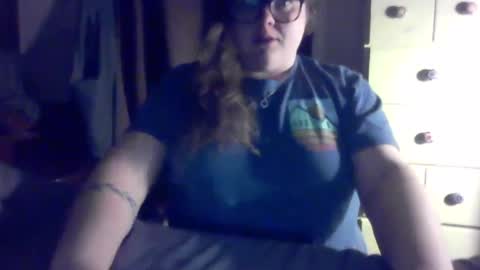Snapshot of crystalizzzee chatting on 26, 1, 2025 Herekittykitty69 online show from 26, 1, 2025