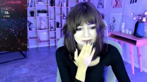 crystallbloom online show from 17, 10, 2025