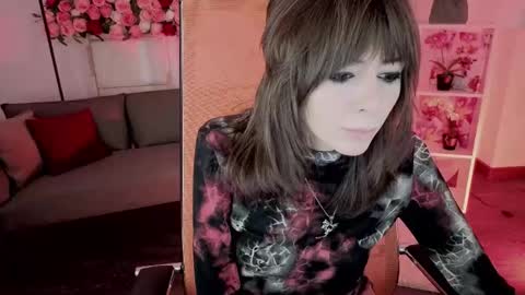 Snapshot of crystallbloom chatting on 7, 2, 2026 crystallbloom online show from 7, 2, 2026