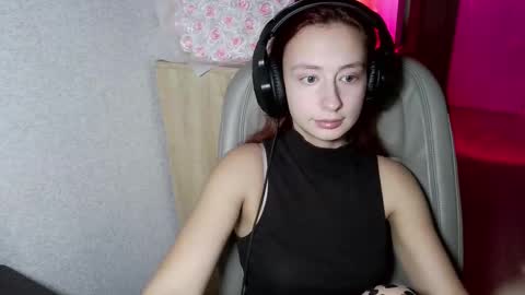 Snapshot of crystallkris chatting on 20, 12, 2024 Kristina online show from 20, 12, 2024