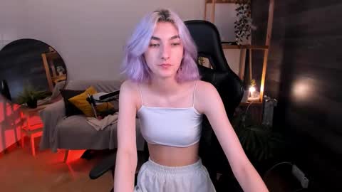 Mia online show from 5, 10, 2025