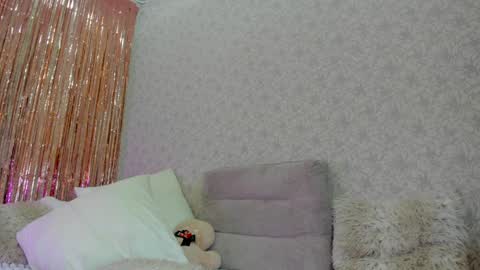 Snapshot of crystalnut chatting on 6, 12, 2024 Maria online show from 6, 12, 2024