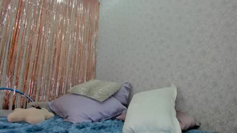 Snapshot of crystalnut chatting on 4, 1, 2025 Maria online show from 4, 1, 2025