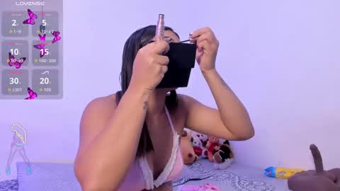 Soy Crystal online show from 23, 9, 2025