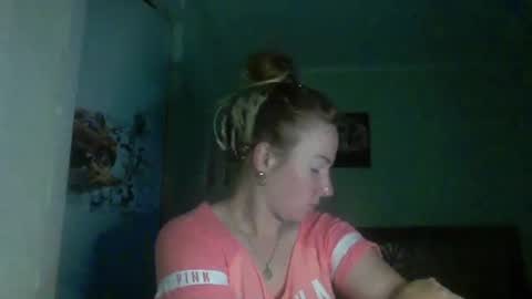 Snapshot of crystalvelvet chatting on 27, 6, 2026 crystalvelvet online show from 27, 6, 2026