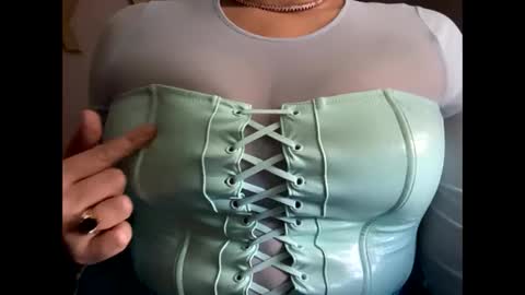 crystalyn777 online show from 19, 10, 2025