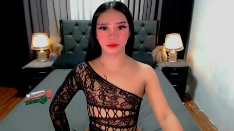 Snapshot of crytastal_lust1212 chatting on 2, 6, 2026 bea takashi online show from 2, 6, 2026