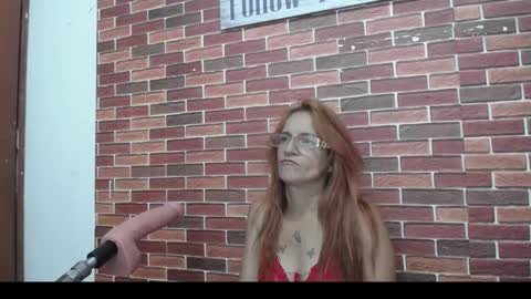 Snapshot of cucha_sexy_hard_69 chatting on 15, 9, 2025 cucha_sexy_hard_69 online show from 15, 9, 2025
