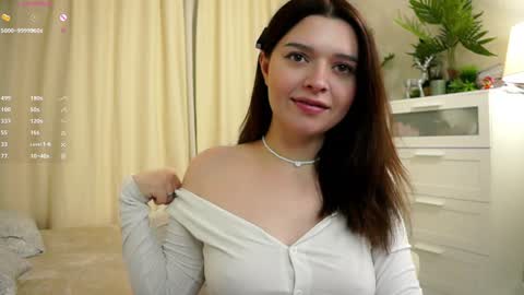 Snapshot of cuddlebyyou chatting on 12, 9, 2025 Ellie online show from 12, 9, 2025