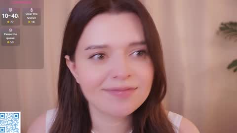 Snapshot of cuddlebyyou chatting on 12, 10, 2025 Ellie online show from 12, 10, 2025