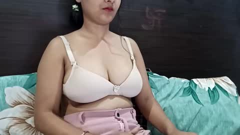 Snapshot of cuddlemuffins_3110 chatting on 1, 4, 2026 cuddlemuffins online show from 1, 4, 2026