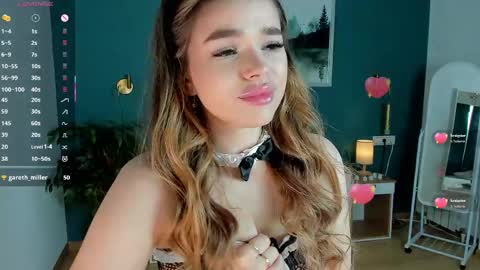 Snapshot of cuddles_jane chatting on 6, 4, 2026 Silvia online show from 6, 4, 2026