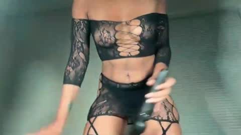 Snapshot of cum2charmxx chatting on 5, 10, 2025 cum2charmxx online show from 5, 10, 2025