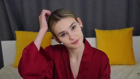 Snapshot of cum_dynasty chatting on 18, 10, 2025 Naomi online show from 18, 10, 2025