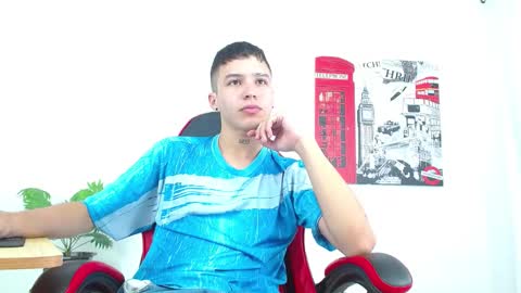 cumandres online show from 30, 9, 2025