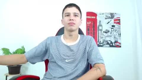 Snapshot of cumandres chatting on 31, 10, 2025 cumandres online show from 31, 10, 2025