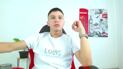 Snapshot of cumandres chatting on 18, 11, 2025 cumandres online show from 18, 11, 2025