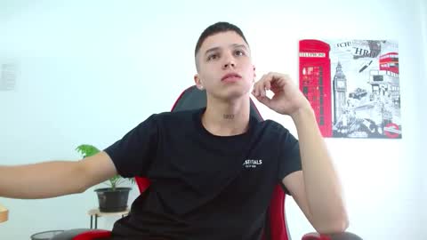 Snapshot of cumandres chatting on 22, 11, 2025 cumandres online show from 22, 11, 2025