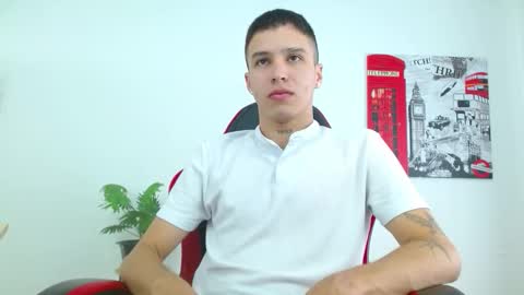 Snapshot of cumandres chatting on 4, 12, 2025 cumandres online show from 4, 12, 2025