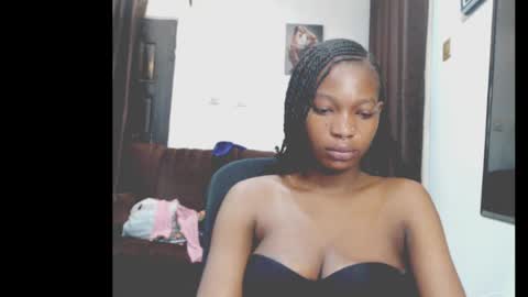 cumebony_petit online show from 11, 4, 2026