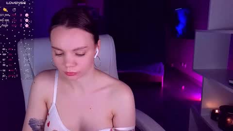 Snapshot of cumeveline chatting on 12, 3, 2025 Eva online show from 12, 3, 2025