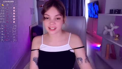 Snapshot of cumeveline chatting on 10, 9, 2025 Eva online show from 10, 9, 2025
